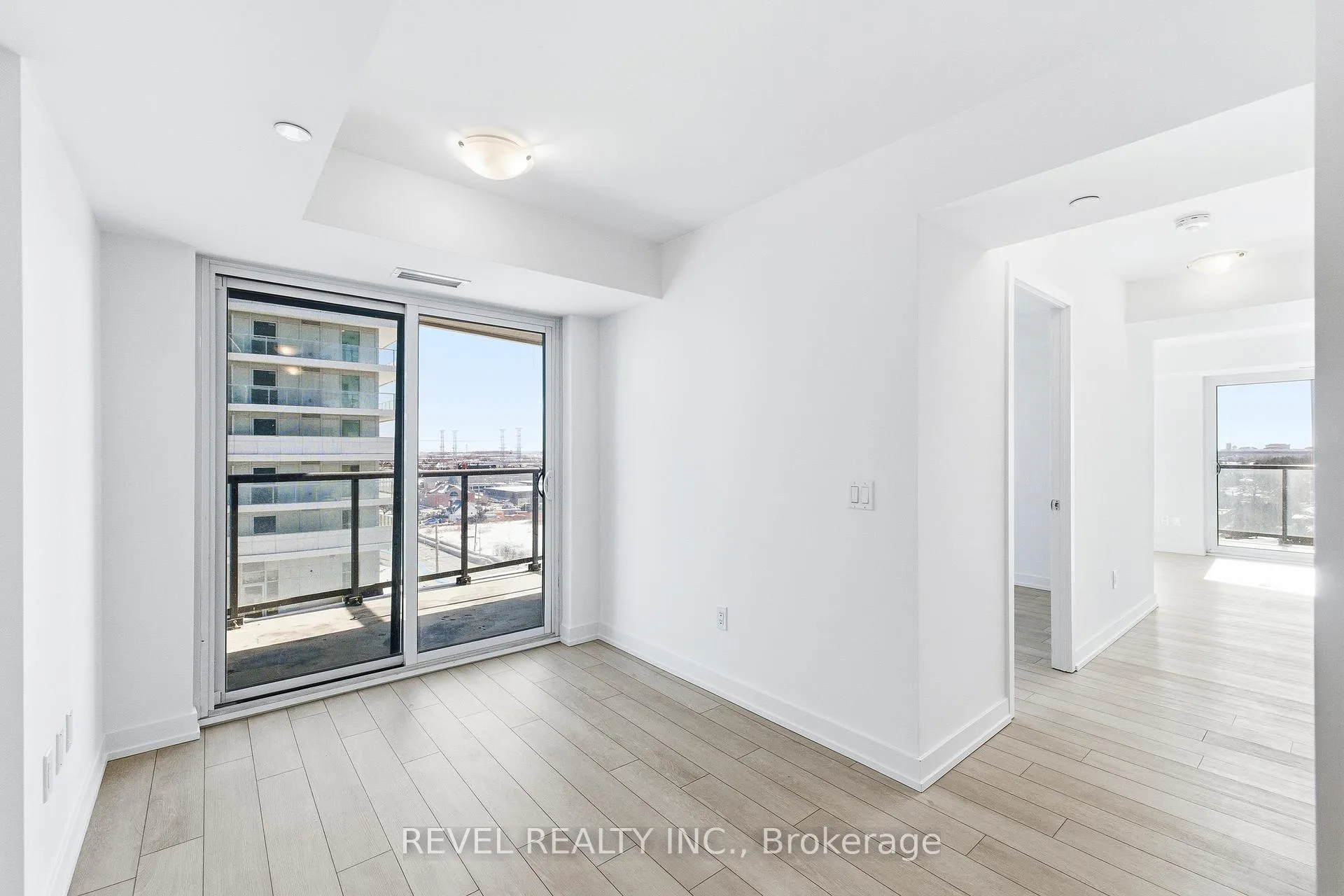 Photo 13 of Unit 912, 1480 Bayly Street, Pickering, Bay Ridges — HOMEH