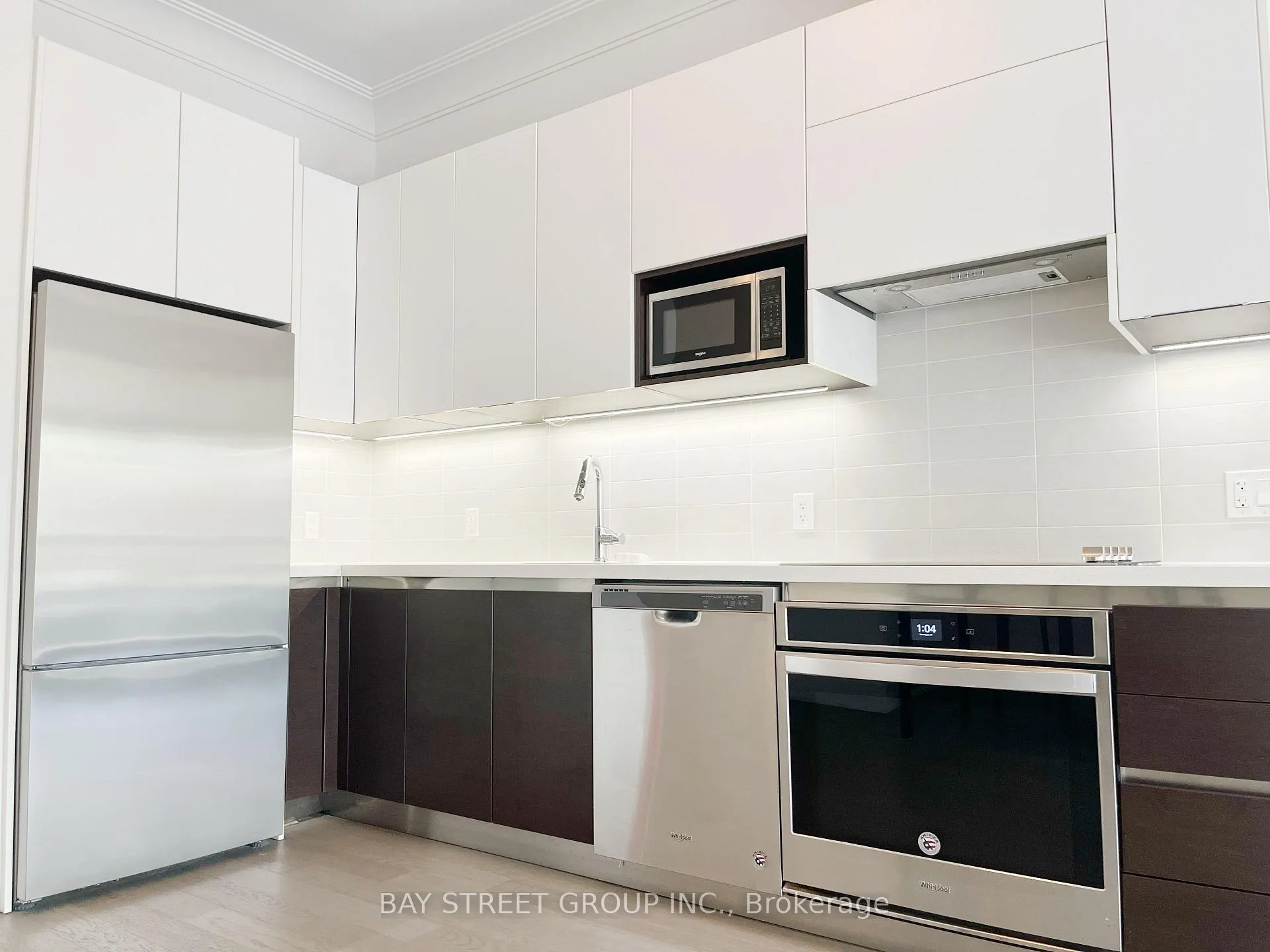 Photo 3 of Unit 107, 15 Water Walk Drive, Markham, Unionville — HOMEH