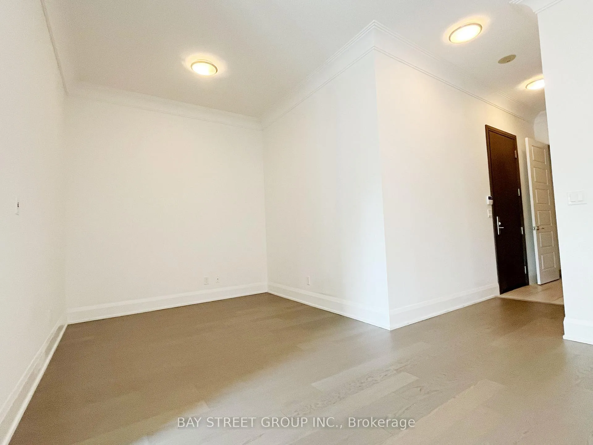 Photo 10 of Unit 107, 15 Water Walk Drive, Markham, Unionville — HOMEH