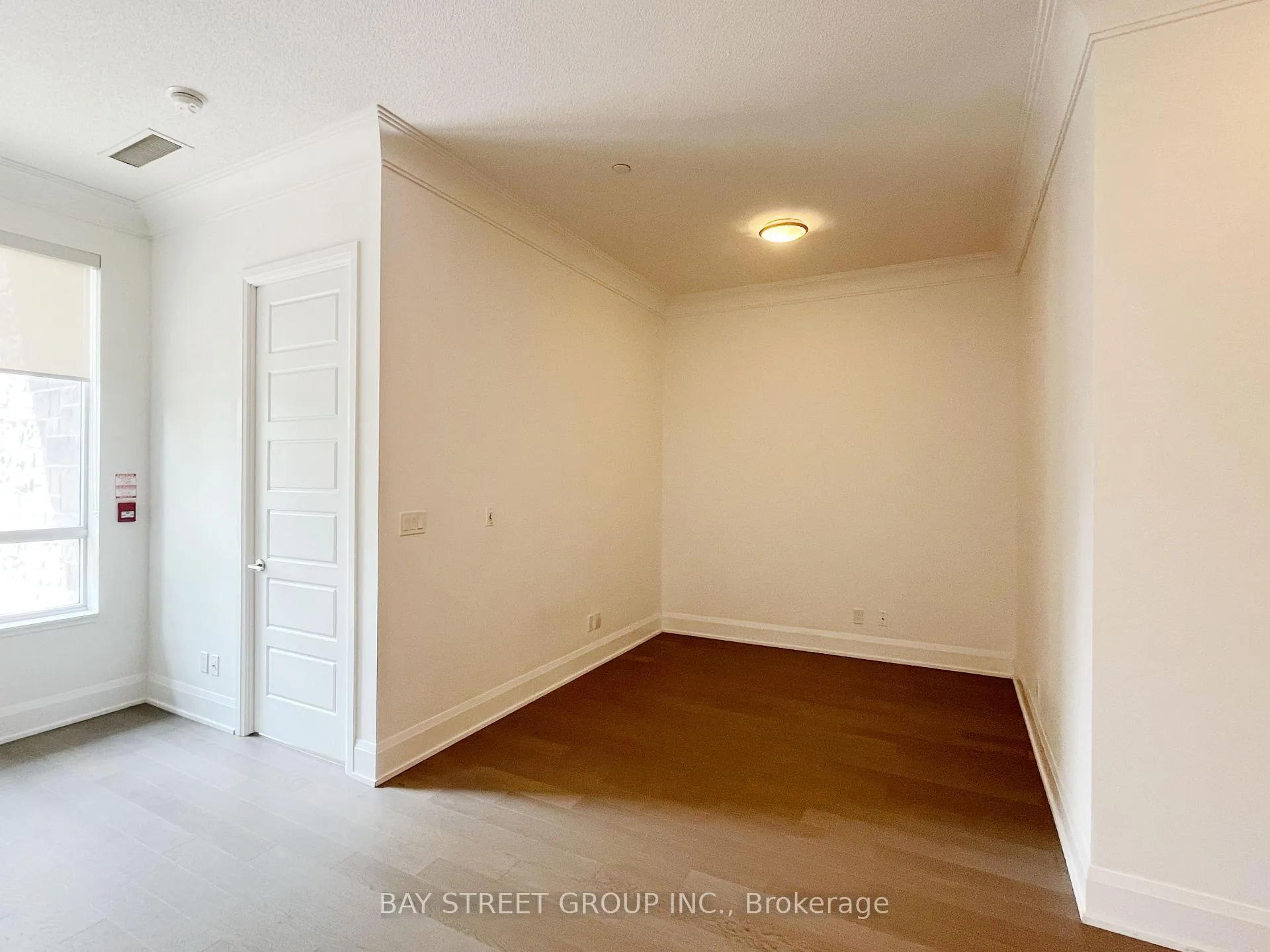 Photo 12 of Unit 107, 15 Water Walk Drive, Markham, Unionville — HOMEH