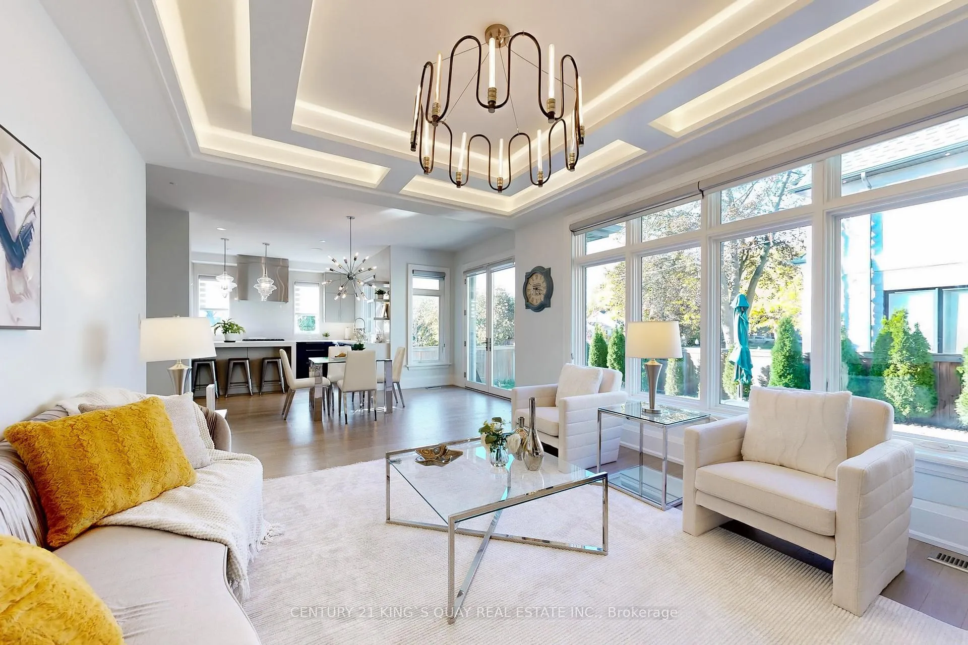 Photo 5 of 8 Parkway Avenue, Markham, Markham Village — HOMEH