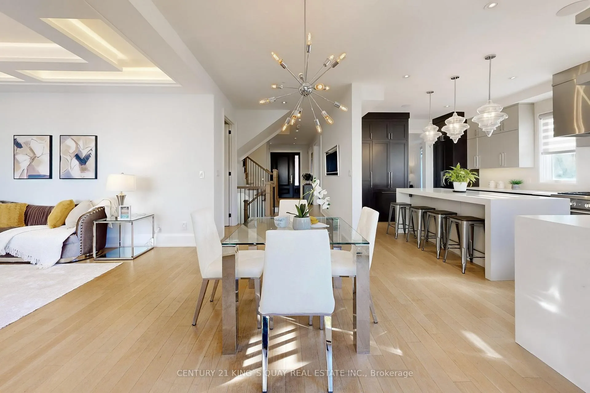 Photo 11 of 8 Parkway Avenue, Markham, Markham Village — HOMEH