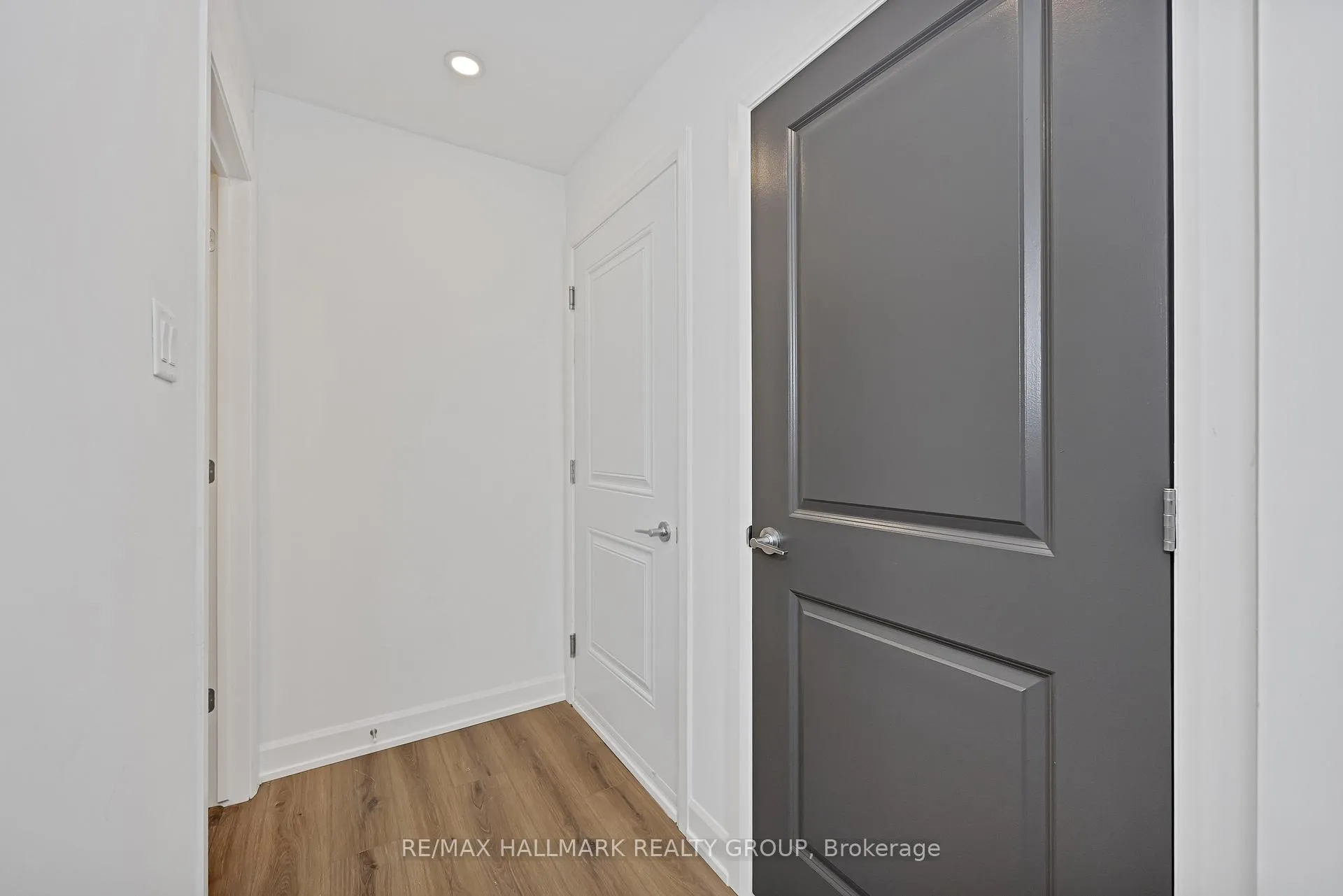 Photo 4 of 102 Casita Private, Ottawa, Mer Bleue/Bradley Estates/Anderson Park — HOMEH