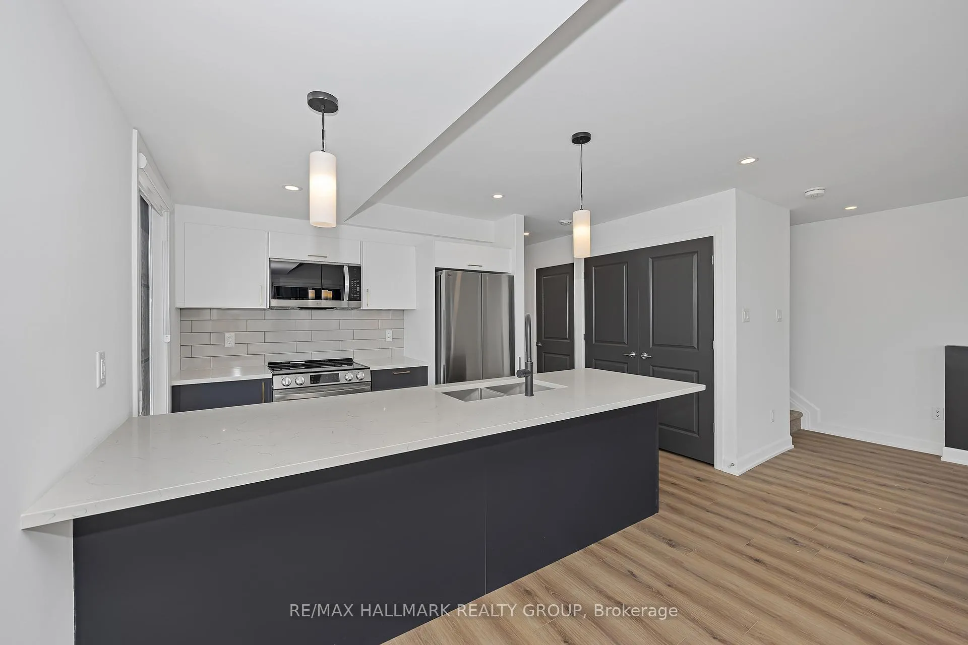 Photo 9 of 102 Casita Private, Ottawa, Mer Bleue/Bradley Estates/Anderson Park — HOMEH