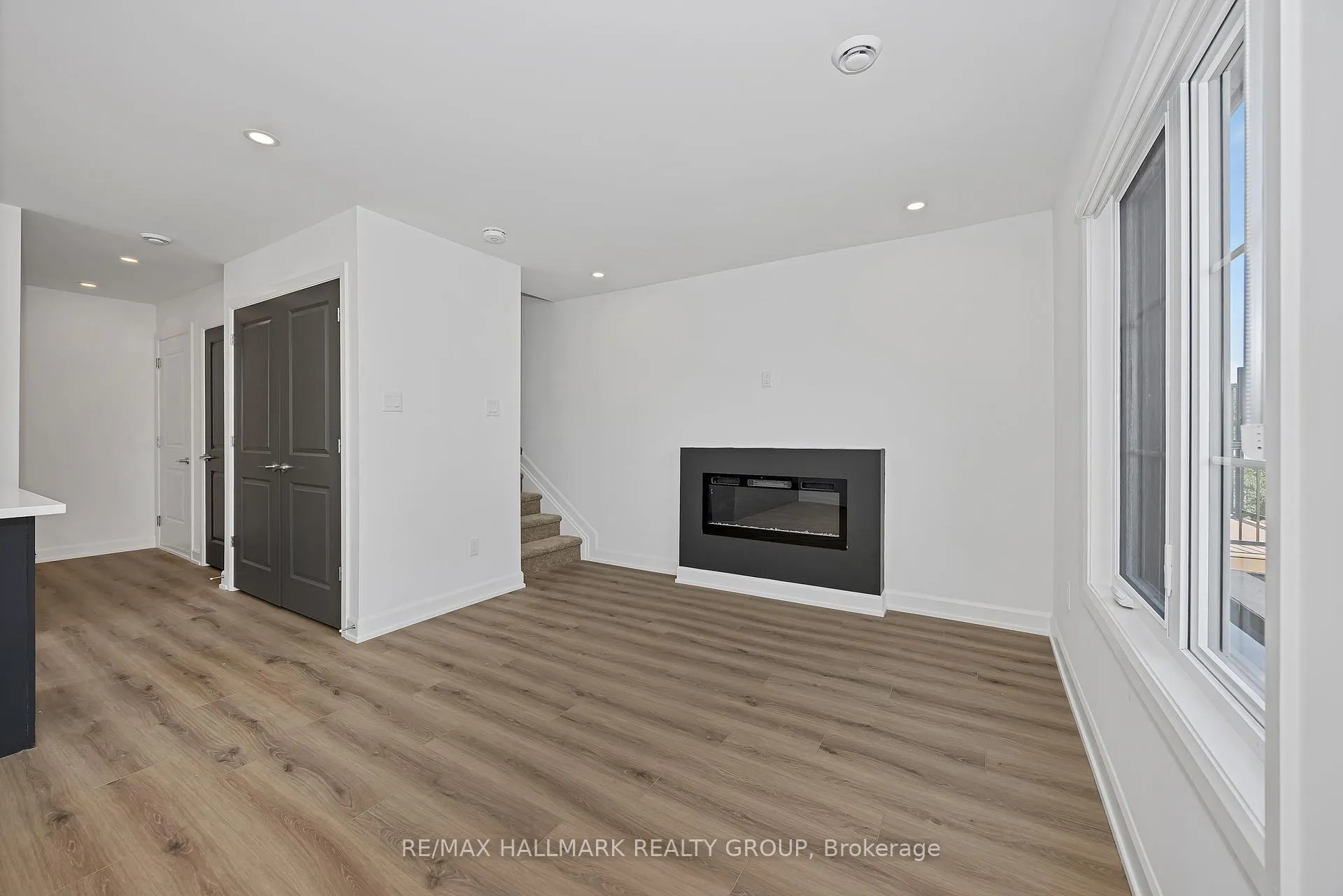 Photo 13 of 102 Casita Private, Ottawa, Mer Bleue/Bradley Estates/Anderson Park — HOMEH