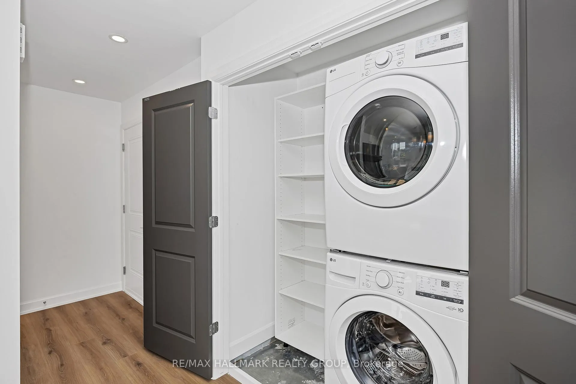 Photo 17 of 102 Casita Private, Ottawa, Mer Bleue/Bradley Estates/Anderson Park — HOMEH
