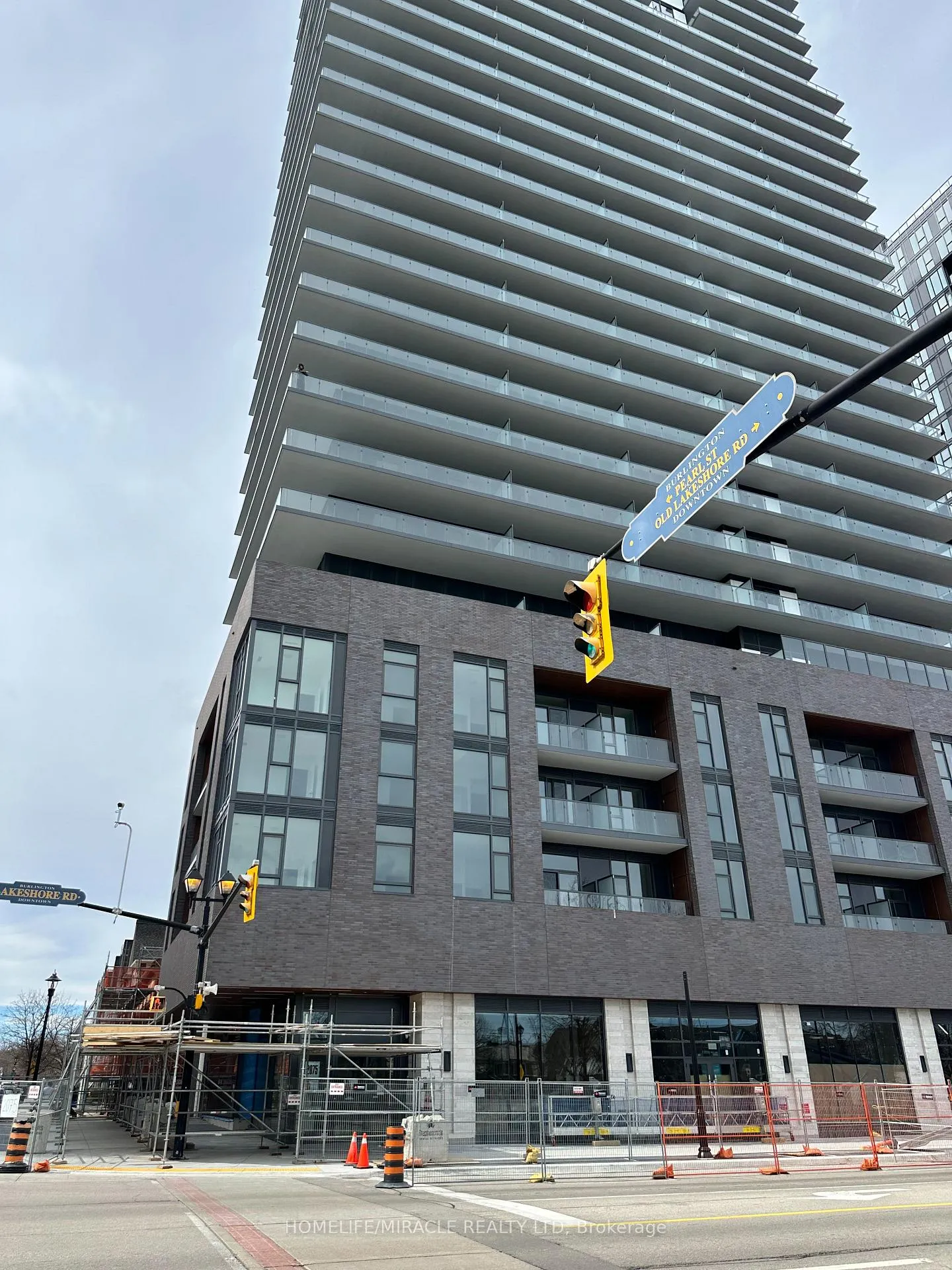 Photo 2 of Unit 603, 2075 Lakeshore Road, Burlington, Brant — HOMEH