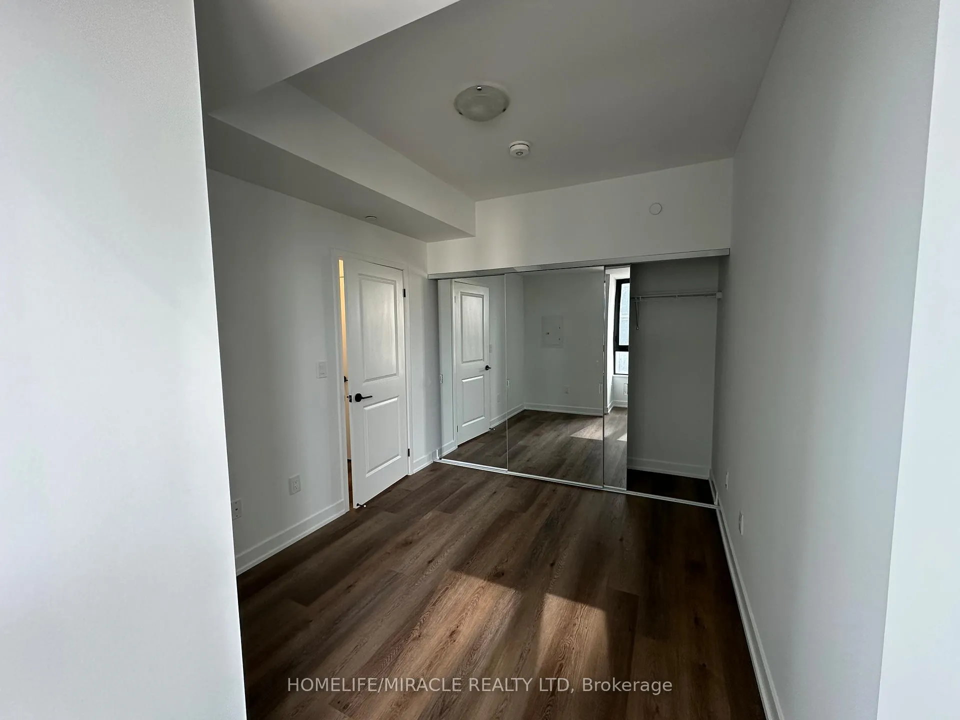 Photo 8 of Unit 603, 2075 Lakeshore Road, Burlington, Brant — HOMEH