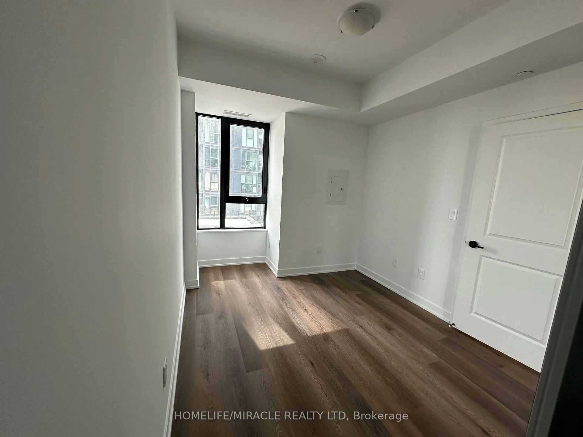 Photo 9 of Unit 603, 2075 Lakeshore Road, Burlington, Brant — HOMEH