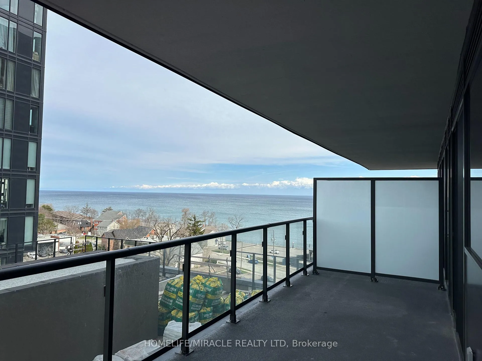 Photo 13 of Unit 603, 2075 Lakeshore Road, Burlington, Brant — HOMEH