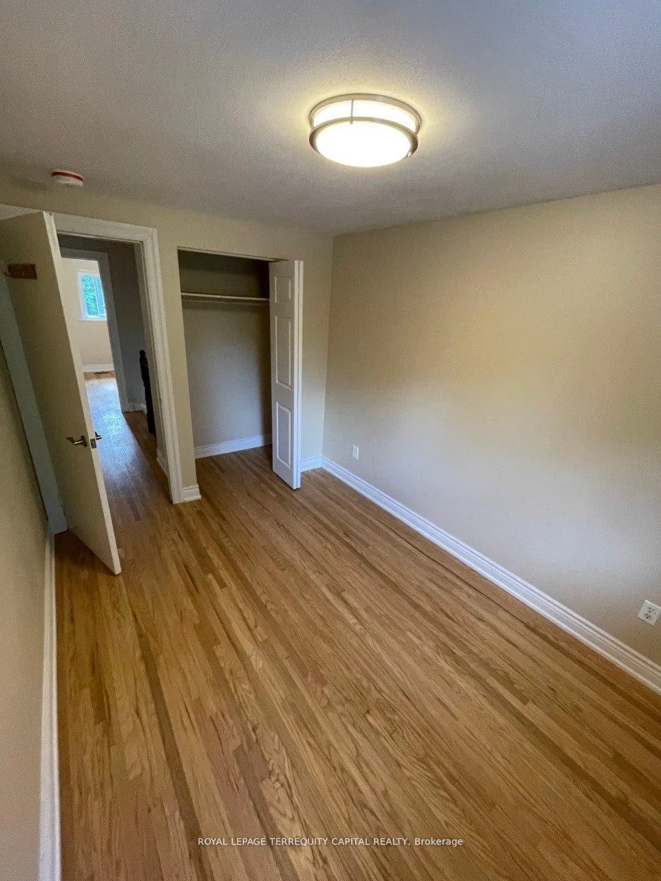 Photo 6 of 30 Thorncrest Road, Barrie, Allandale Heights — HOMEH