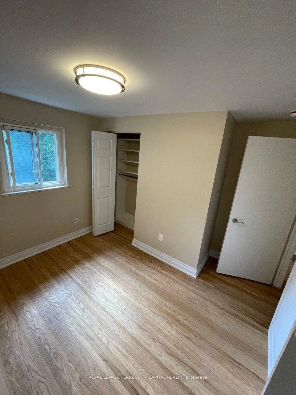 Photo 7 of 30 Thorncrest Road, Barrie, Allandale Heights — HOMEH