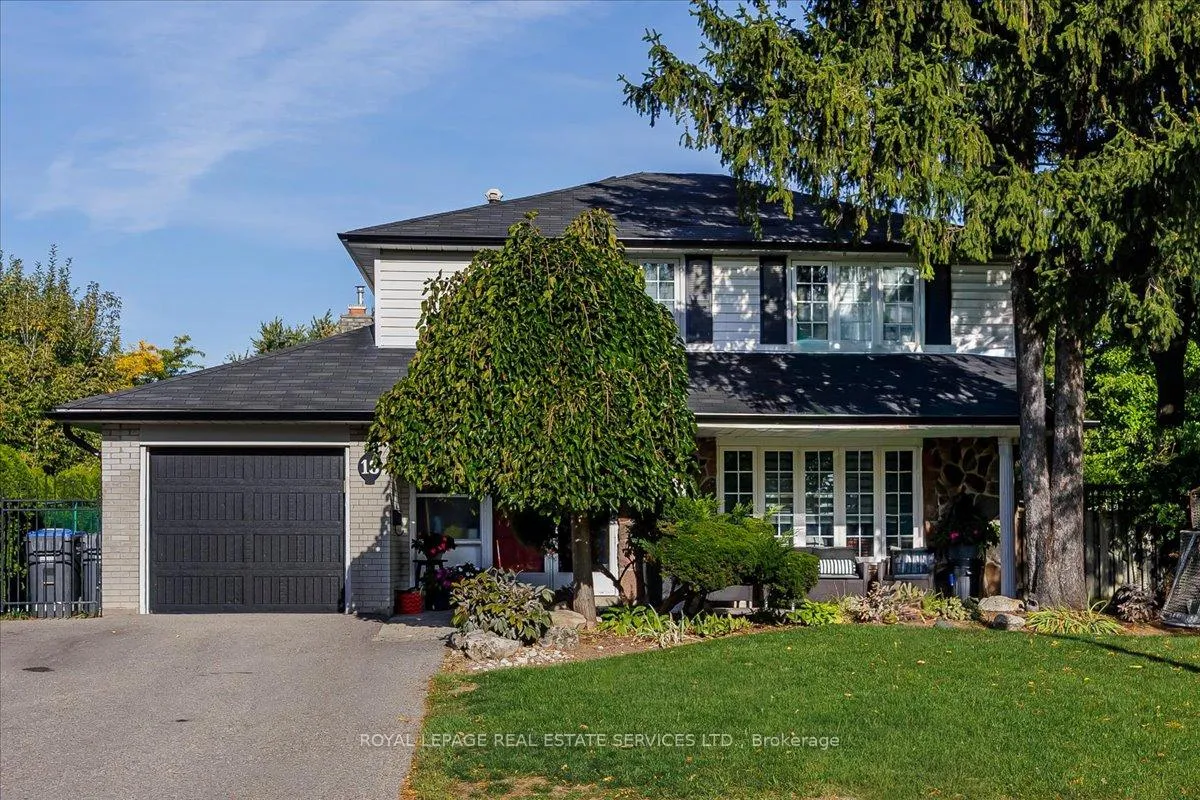 Photo 2 of 18 Chesterfield Road, Brampton, Brampton East — HOMEH