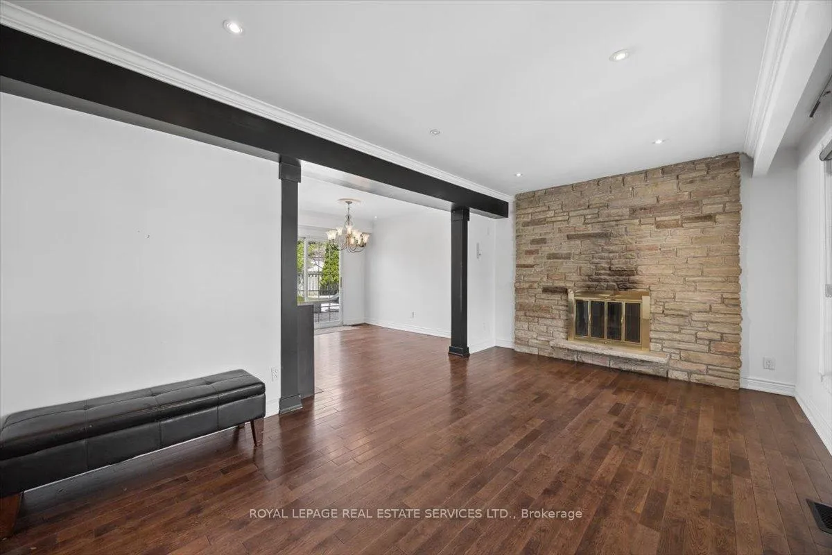 Photo 7 of 18 Chesterfield Road, Brampton, Brampton East — HOMEH