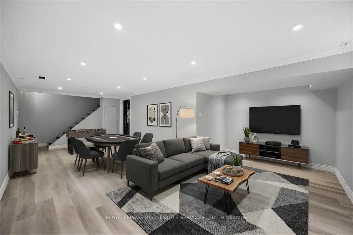Photo 37 of 18 Chesterfield Road, Brampton, Brampton East — HOMEH