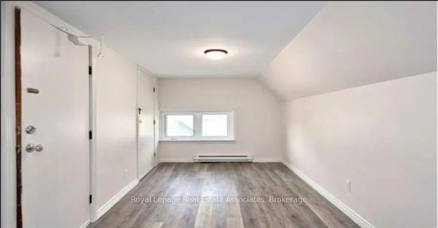 Photo 3 of Unit 3, 1114 4th Avenue E, Owen Sound — HOMEH