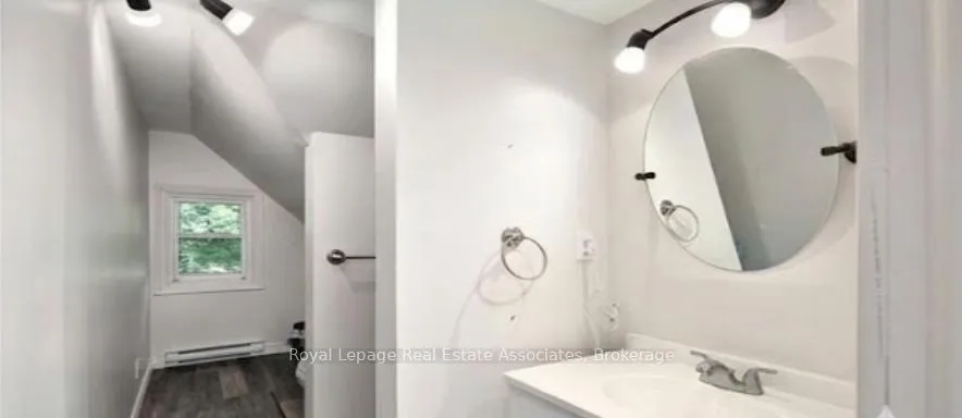 Photo 5 of Unit 3, 1114 4th Avenue E, Owen Sound — HOMEH