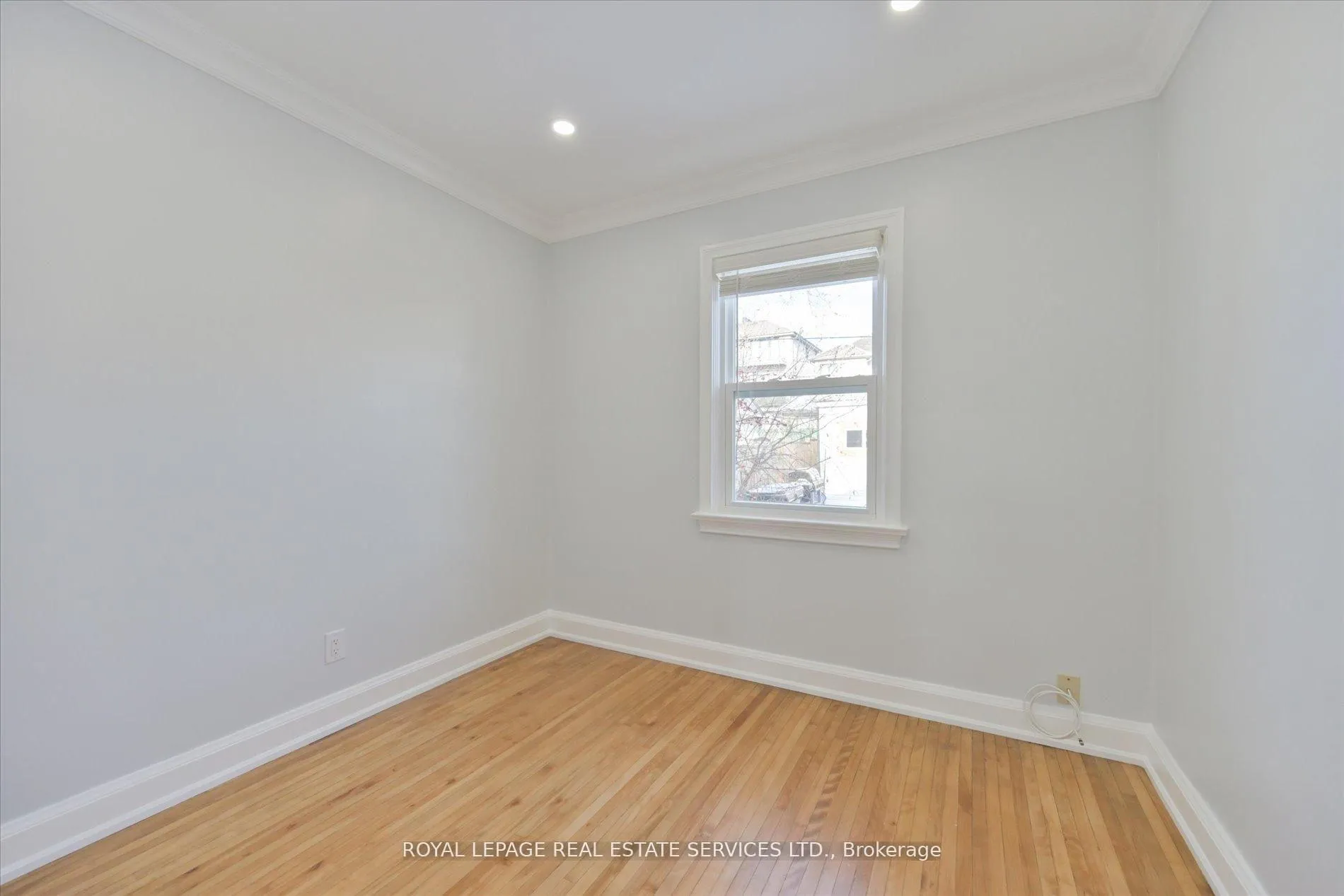 Photo 16 of 8 Pritchard Avenue, Toronto, Rockcliffe-Smythe — HOMEH