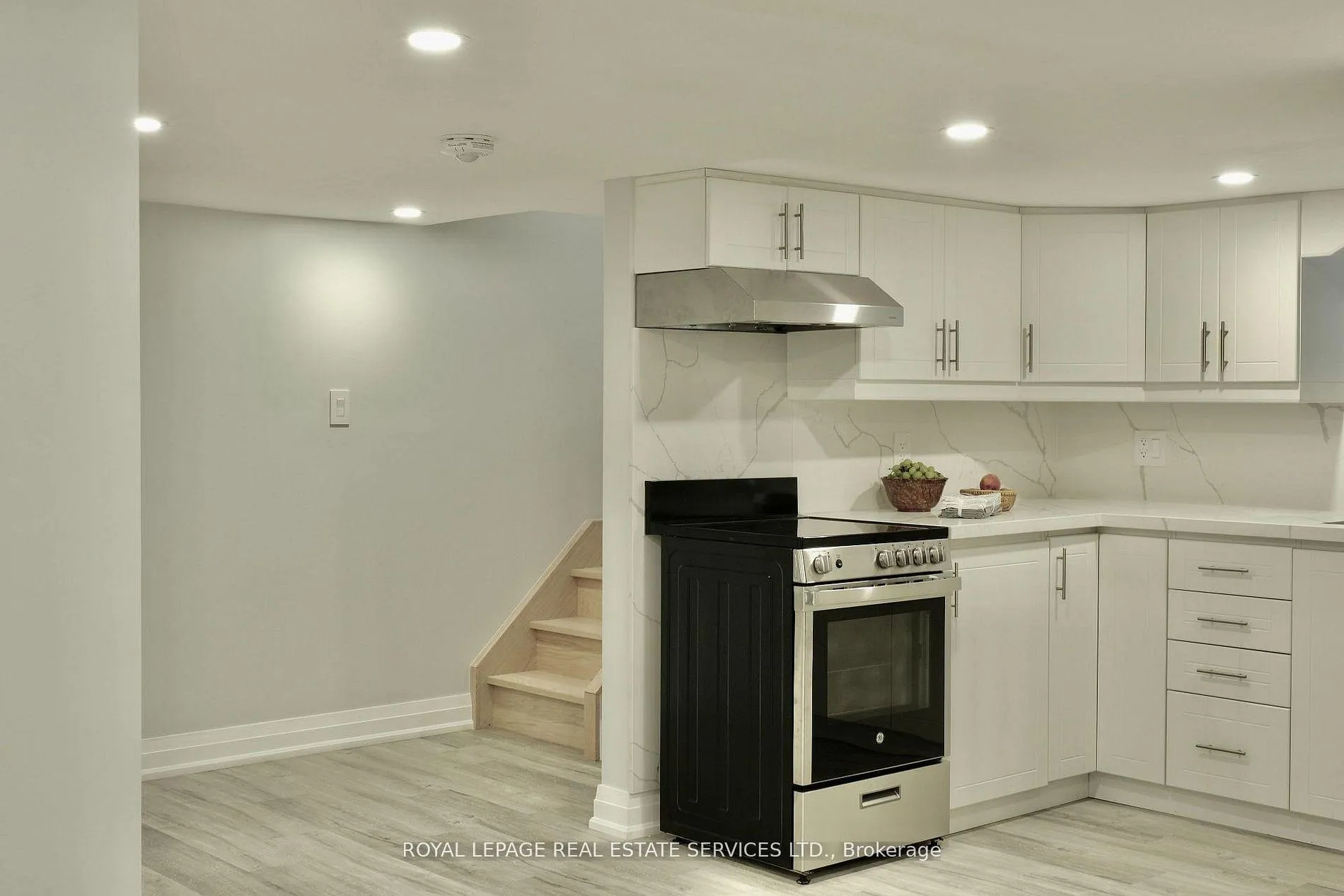 Photo 24 of 8 Pritchard Avenue, Toronto, Rockcliffe-Smythe — HOMEH