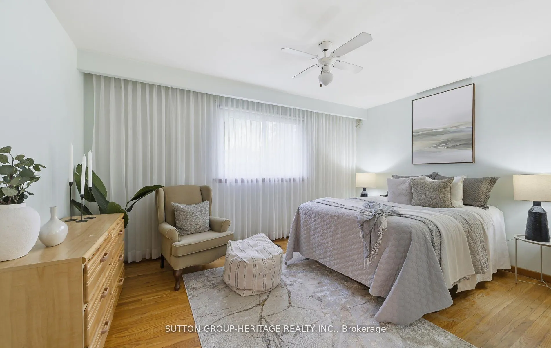Photo 10 of 40 Hills Road, Ajax, South East — HOMEH