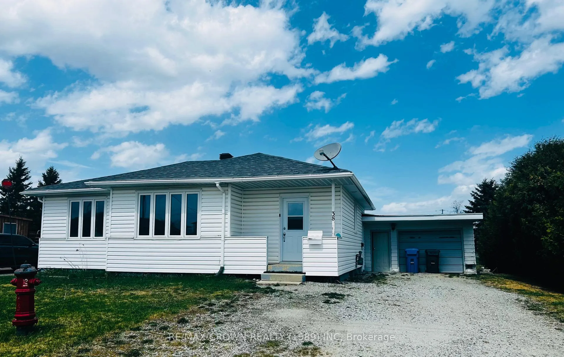 Photo 1 of 38 Cournoyer Street, Kapuskasing — HOMEH