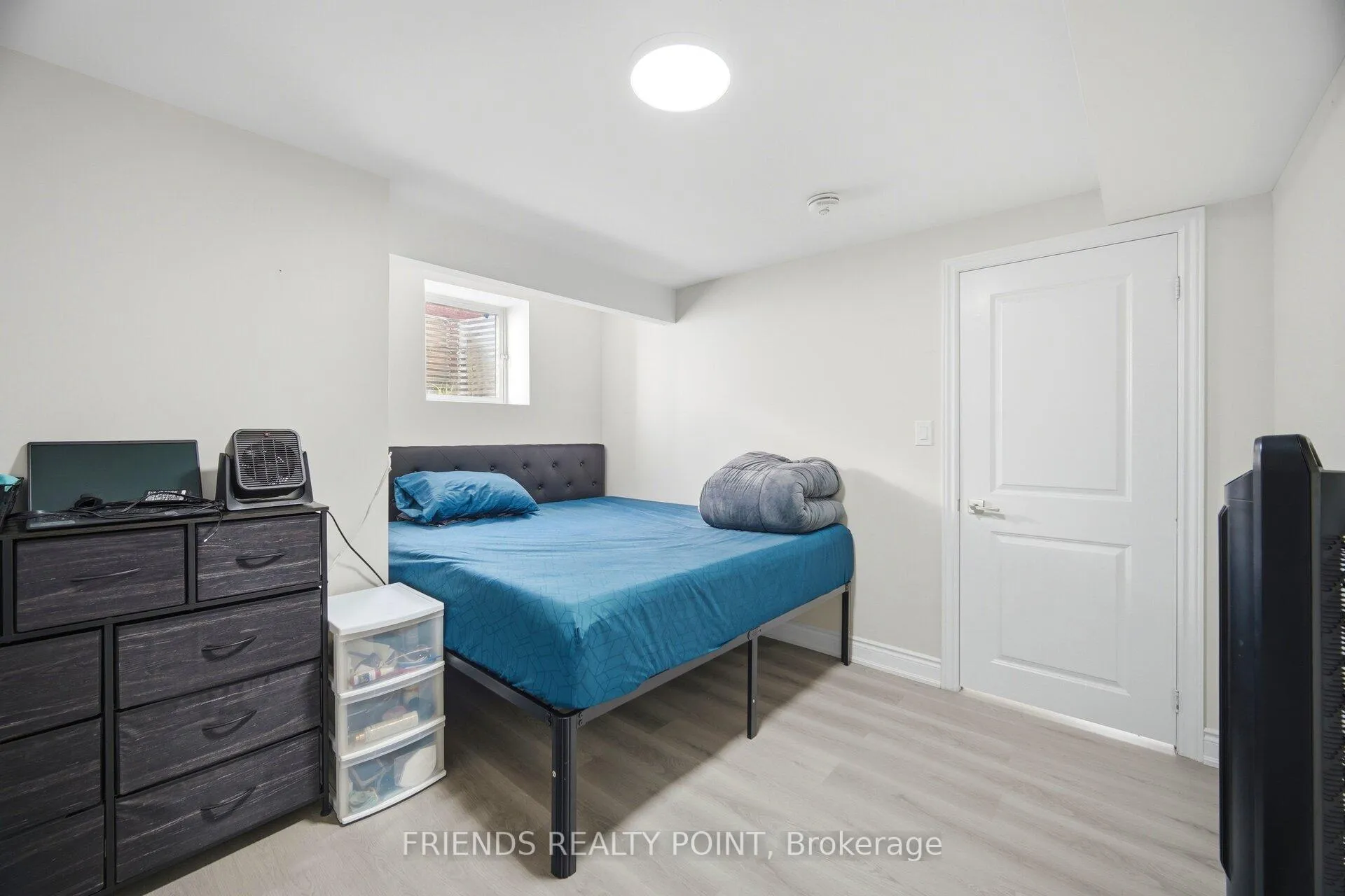 Photo 18 of 19 Donlamont Circle, Brampton, Northwest Brampton — HOMEH