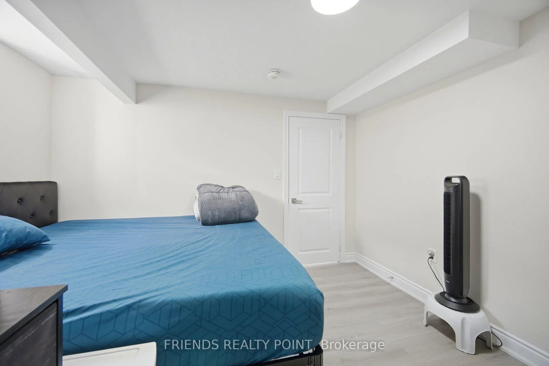 Photo 19 of 19 Donlamont Circle, Brampton, Northwest Brampton — HOMEH