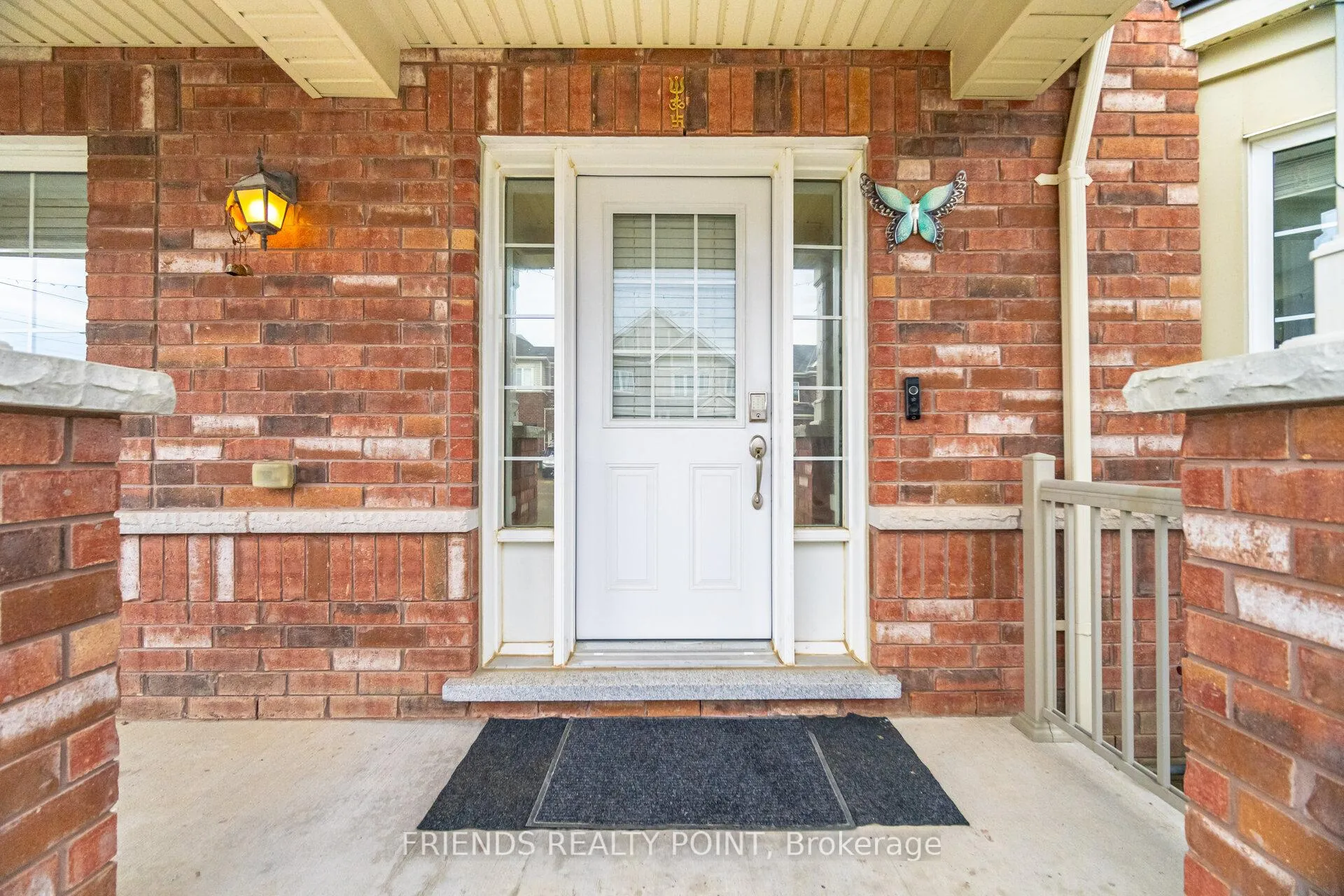 Photo 28 of 19 Donlamont Circle, Brampton, Northwest Brampton — HOMEH