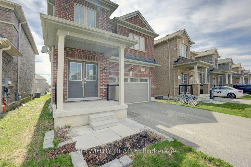 Photo 4 of 252 Ridley Crescent, Southgate — HOMEH
