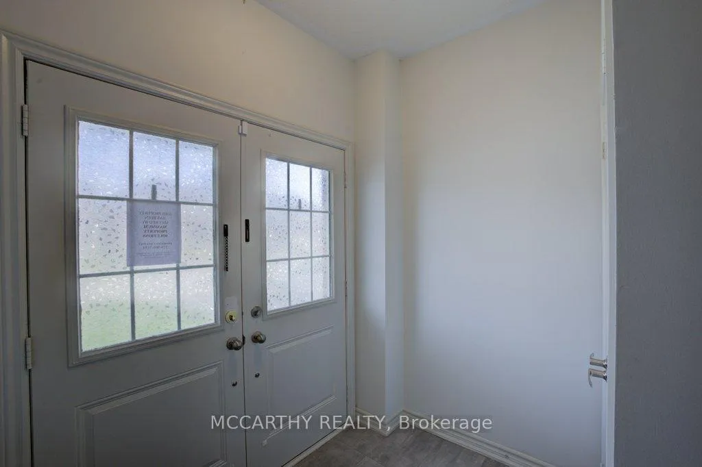 Photo 5 of 252 Ridley Crescent, Southgate — HOMEH