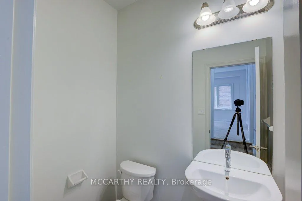 Photo 22 of 252 Ridley Crescent, Southgate — HOMEH