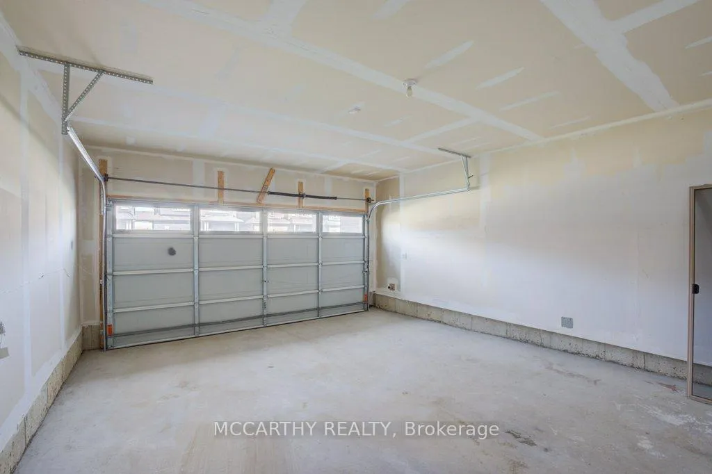 Photo 23 of 252 Ridley Crescent, Southgate — HOMEH