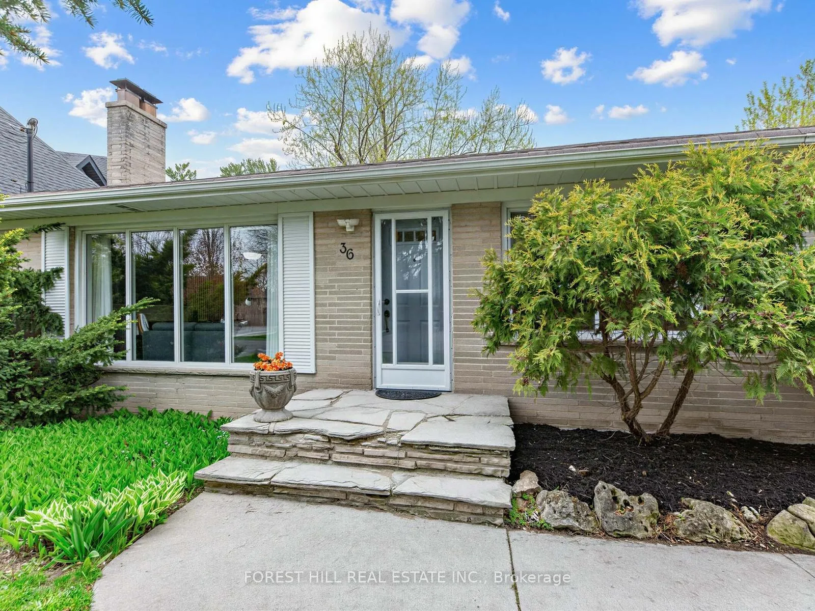 Photo 3 of 36 Hawkridge Avenue, Markham, Bullock — HOMEH