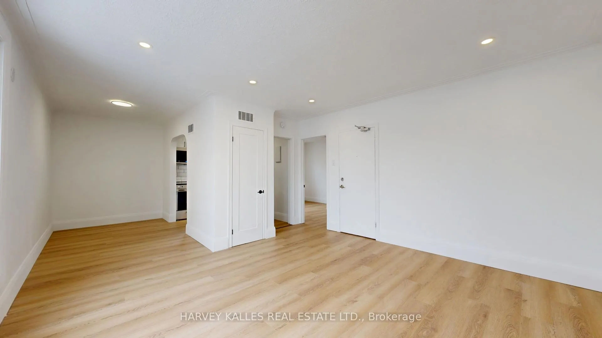 Photo 3 of Unit 5, 1252 Davenport Road, Toronto, Corso Italia-Davenport — HOMEH