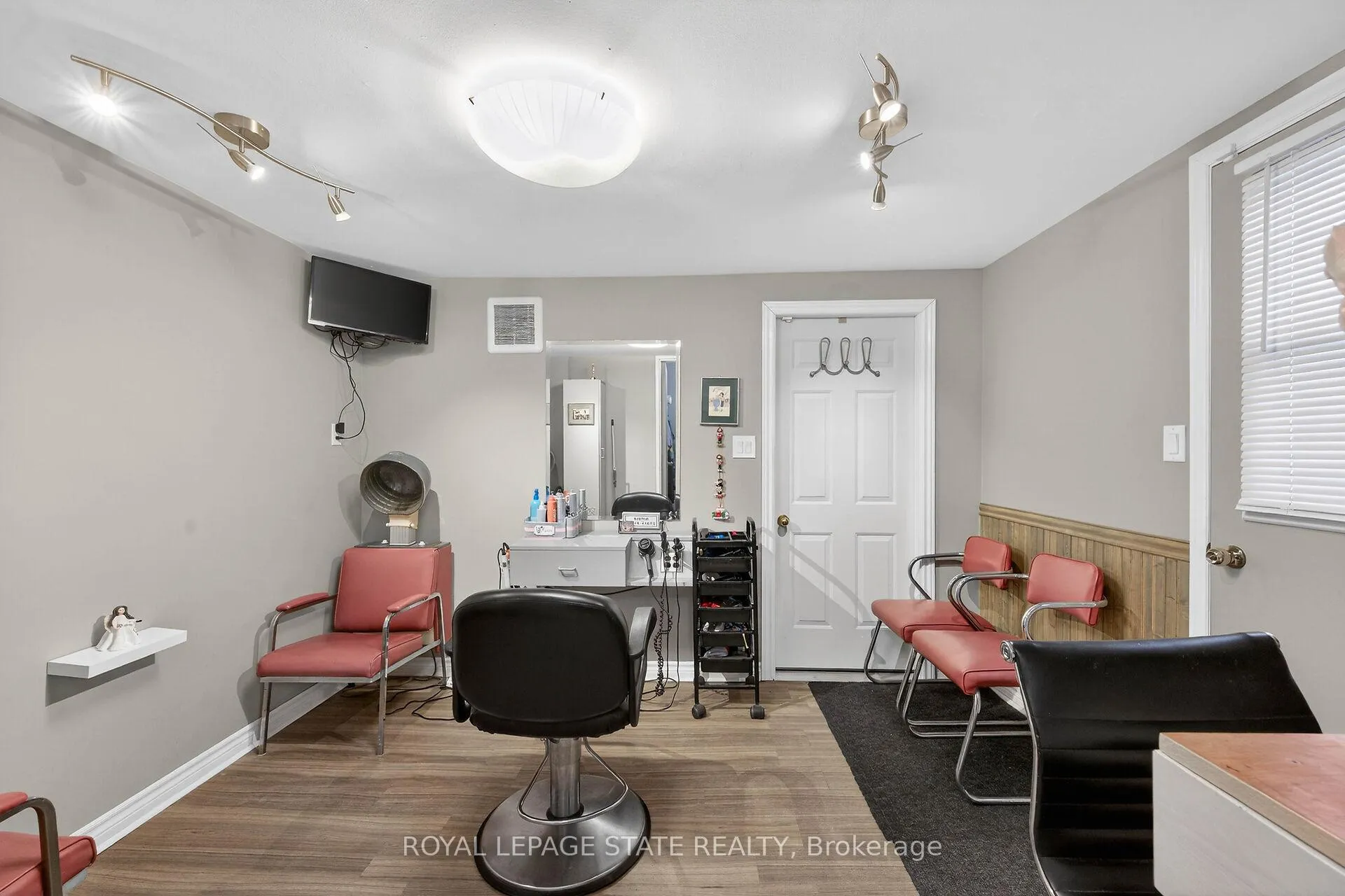 Photo 17 of 15 Gabriele Court, Hamilton, Gershome — HOMEH