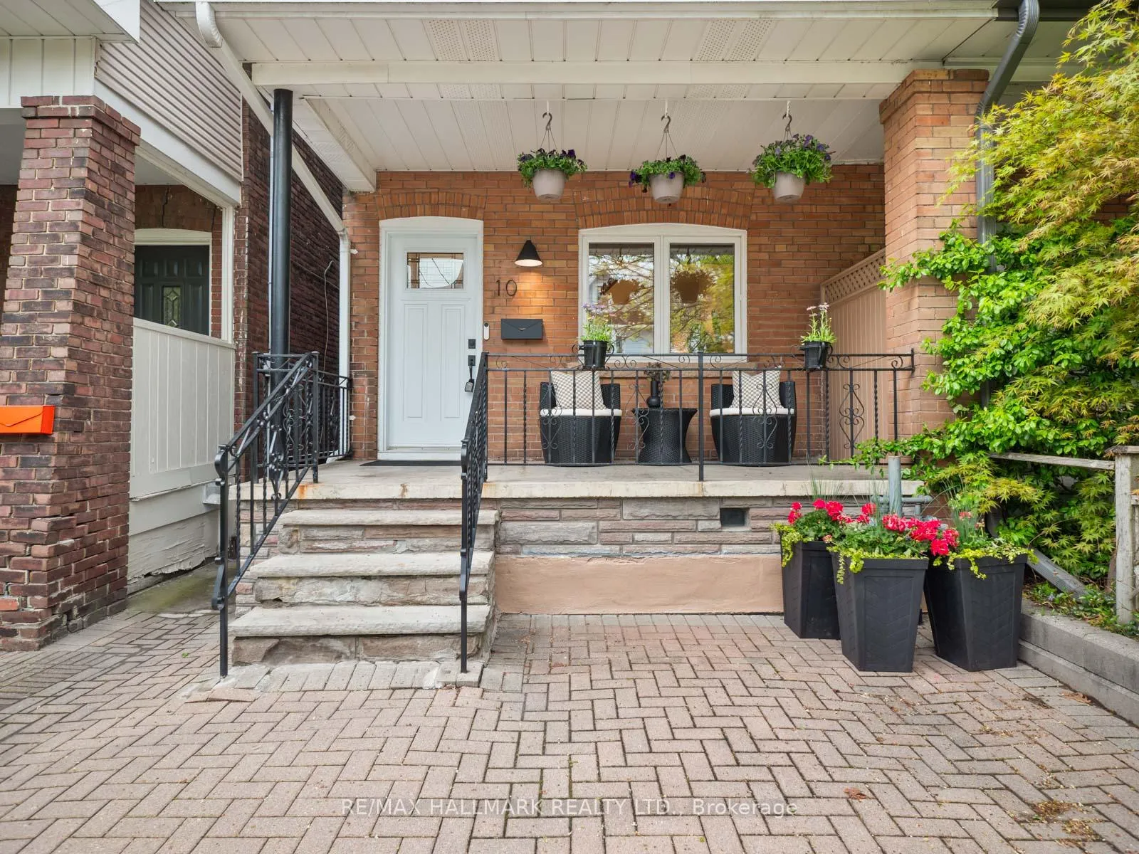 Photo 2 of 10 Ferrier Avenue, Toronto, Playter Estates-Danforth — HOMEH