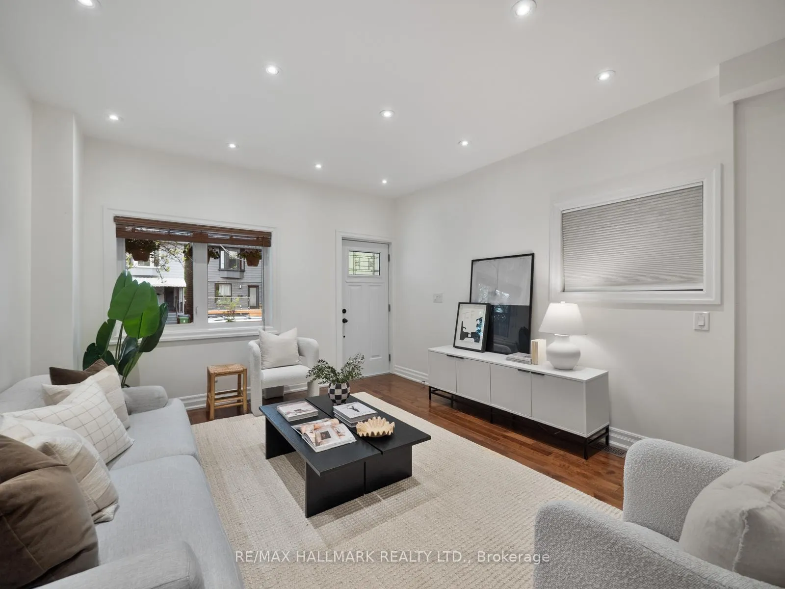 Photo 8 of 10 Ferrier Avenue, Toronto, Playter Estates-Danforth — HOMEH