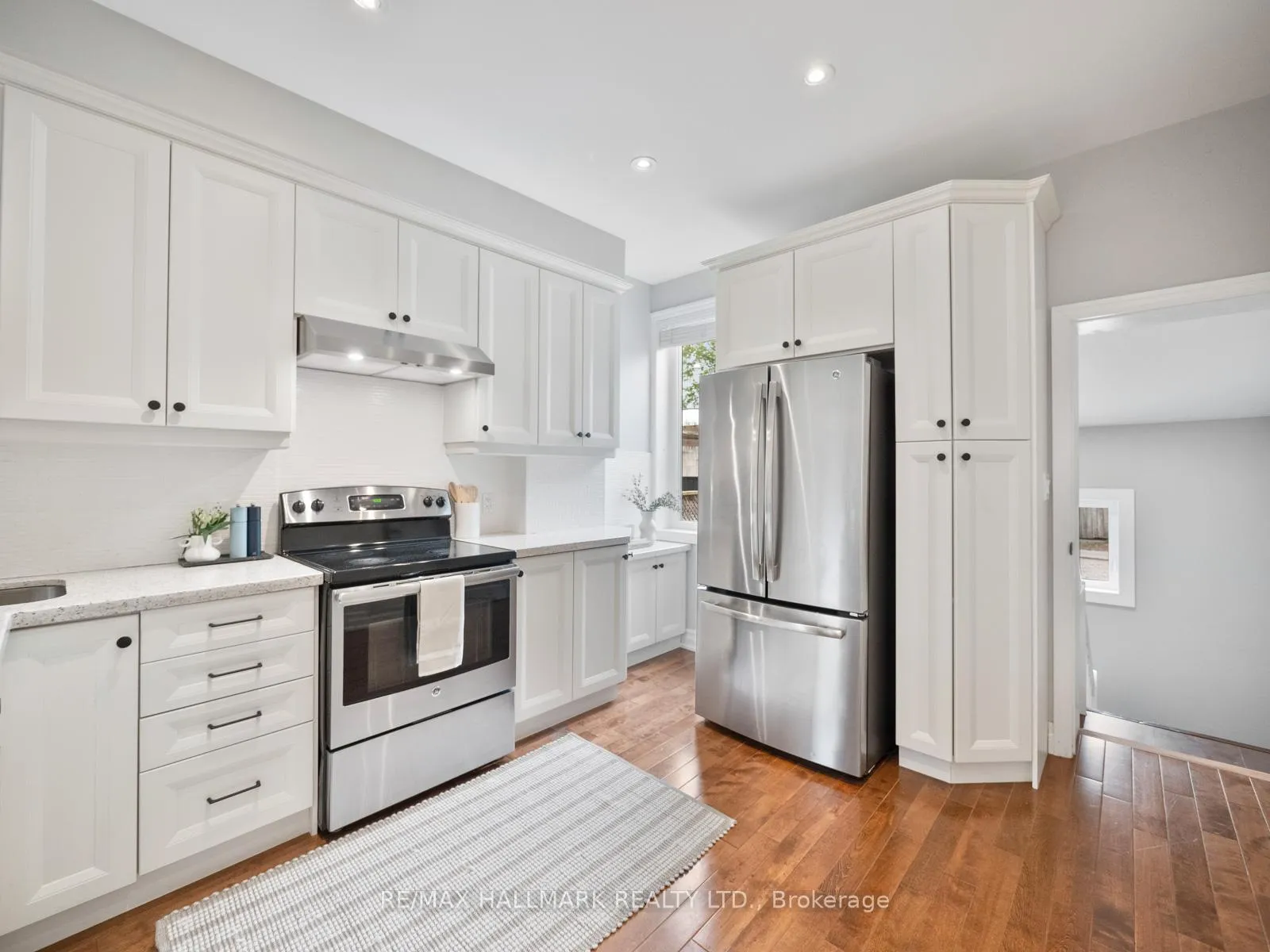 Photo 13 of 10 Ferrier Avenue, Toronto, Playter Estates-Danforth — HOMEH