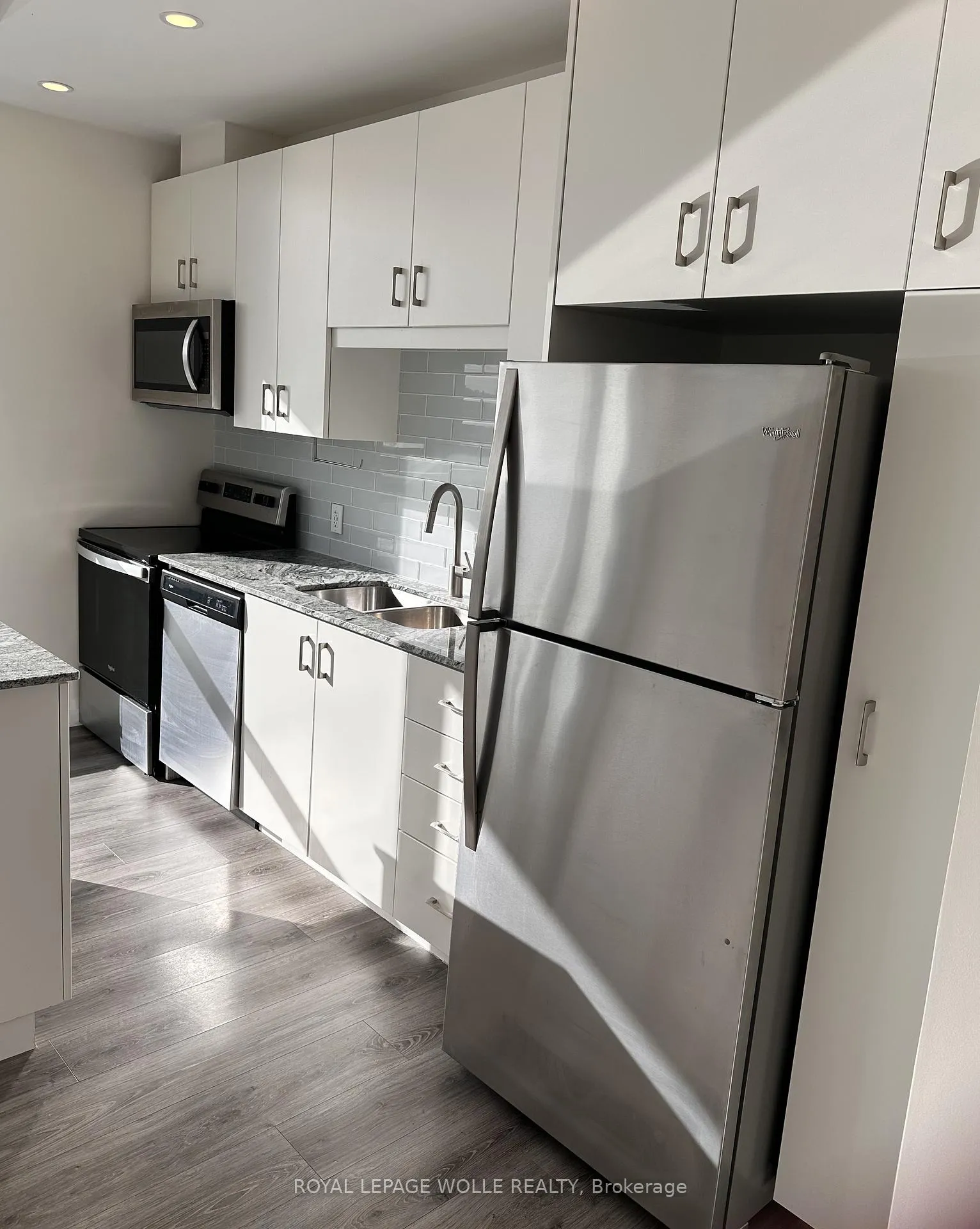 Photo 4 of Unit 408, 104 Garment Street, Kitchener — HOMEH