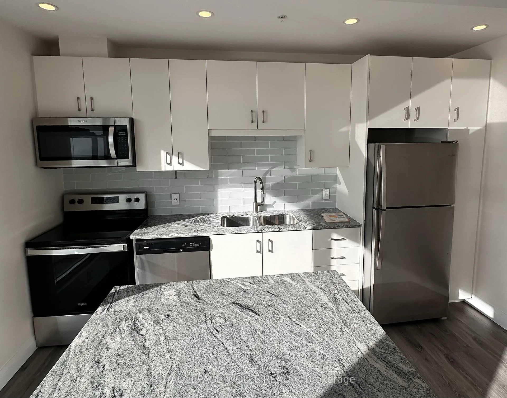 Photo 5 of Unit 408, 104 Garment Street, Kitchener — HOMEH