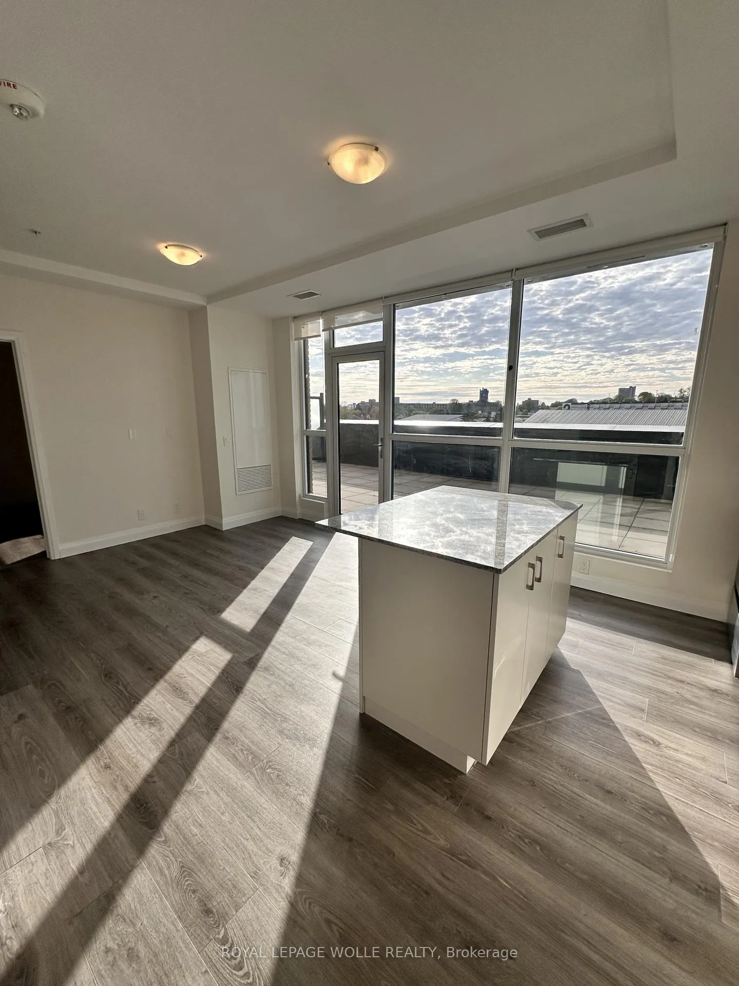 Photo 6 of Unit 408, 104 Garment Street, Kitchener — HOMEH