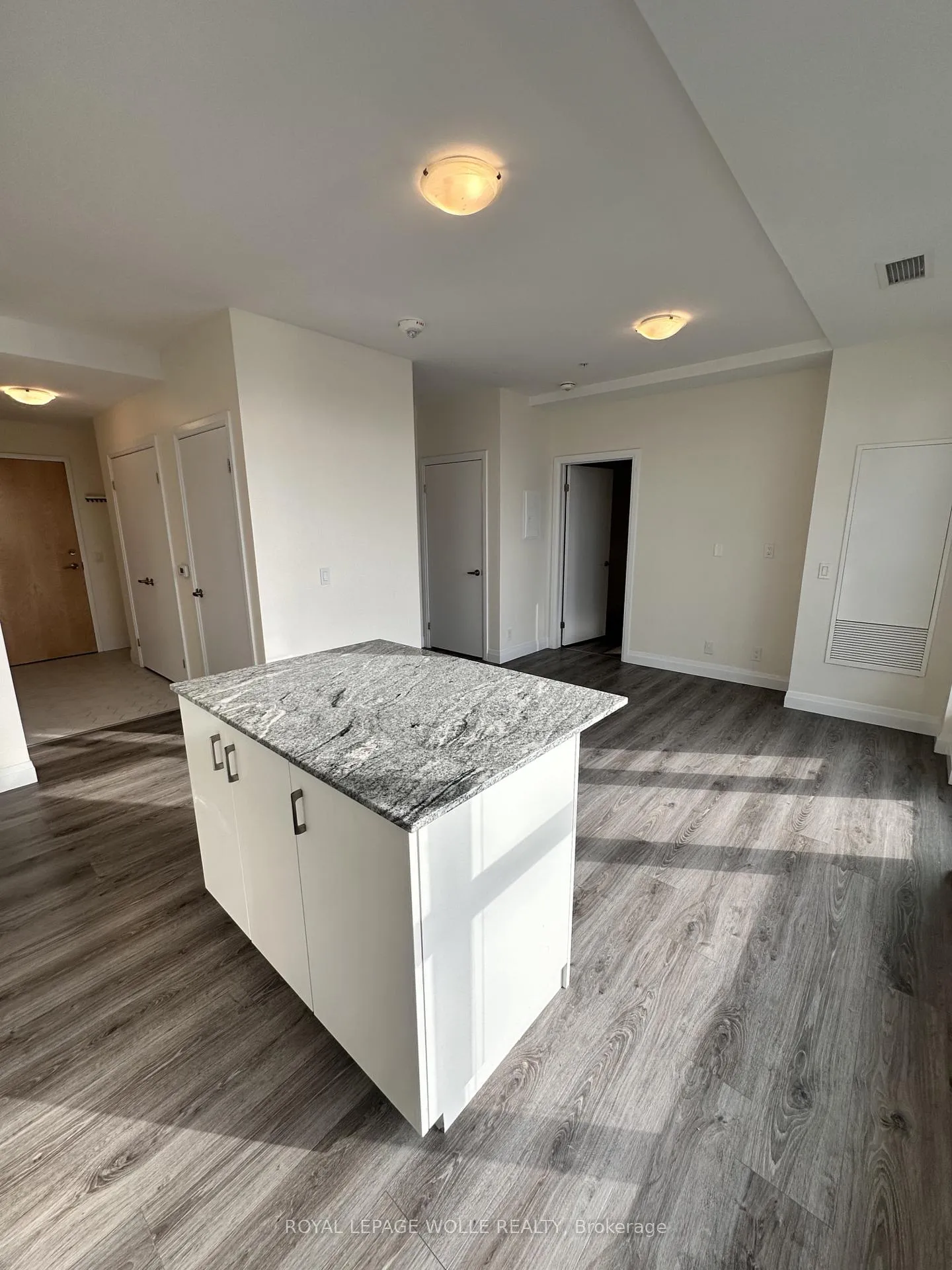 Photo 7 of Unit 408, 104 Garment Street, Kitchener — HOMEH
