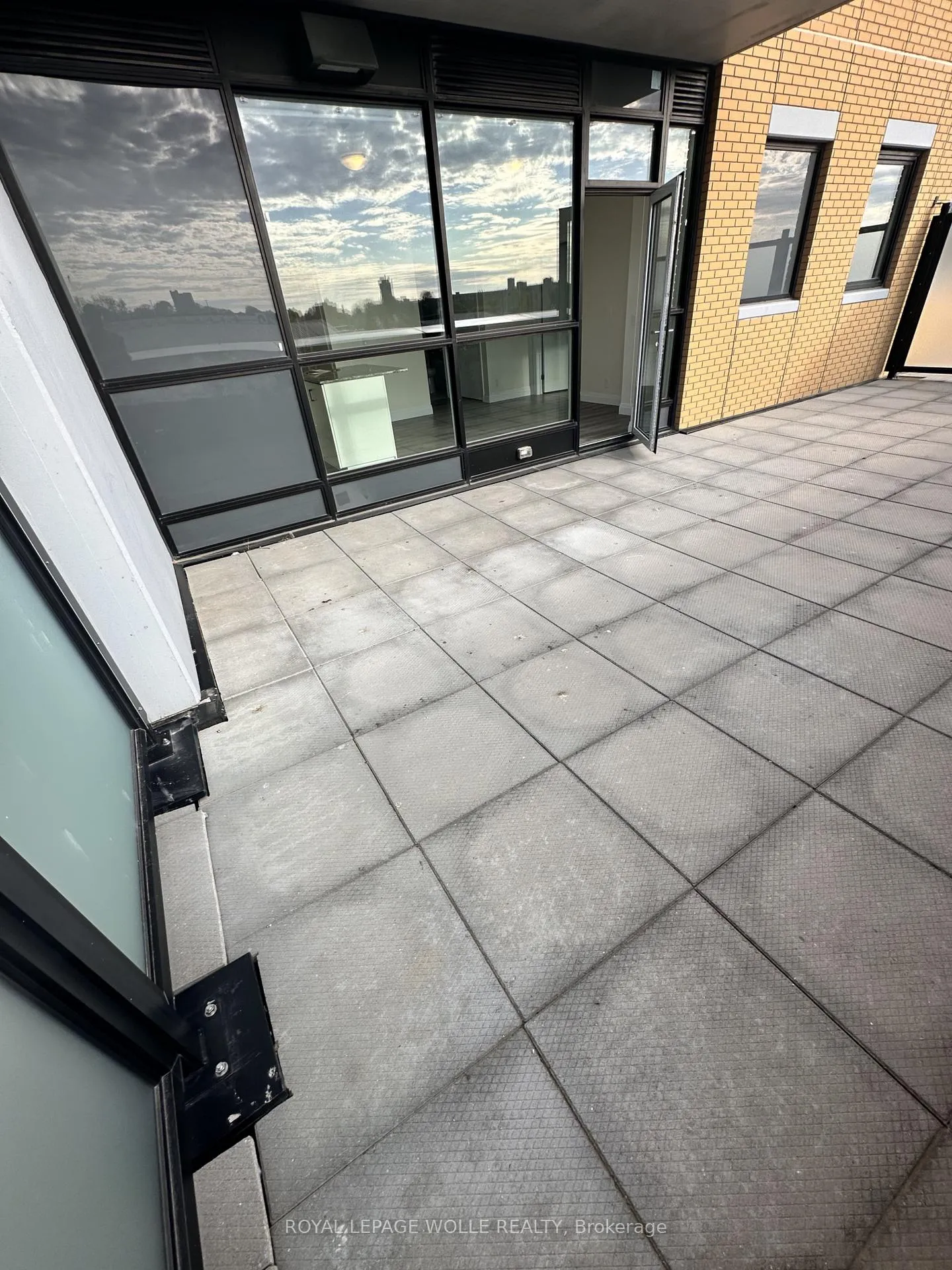 Photo 18 of Unit 408, 104 Garment Street, Kitchener — HOMEH