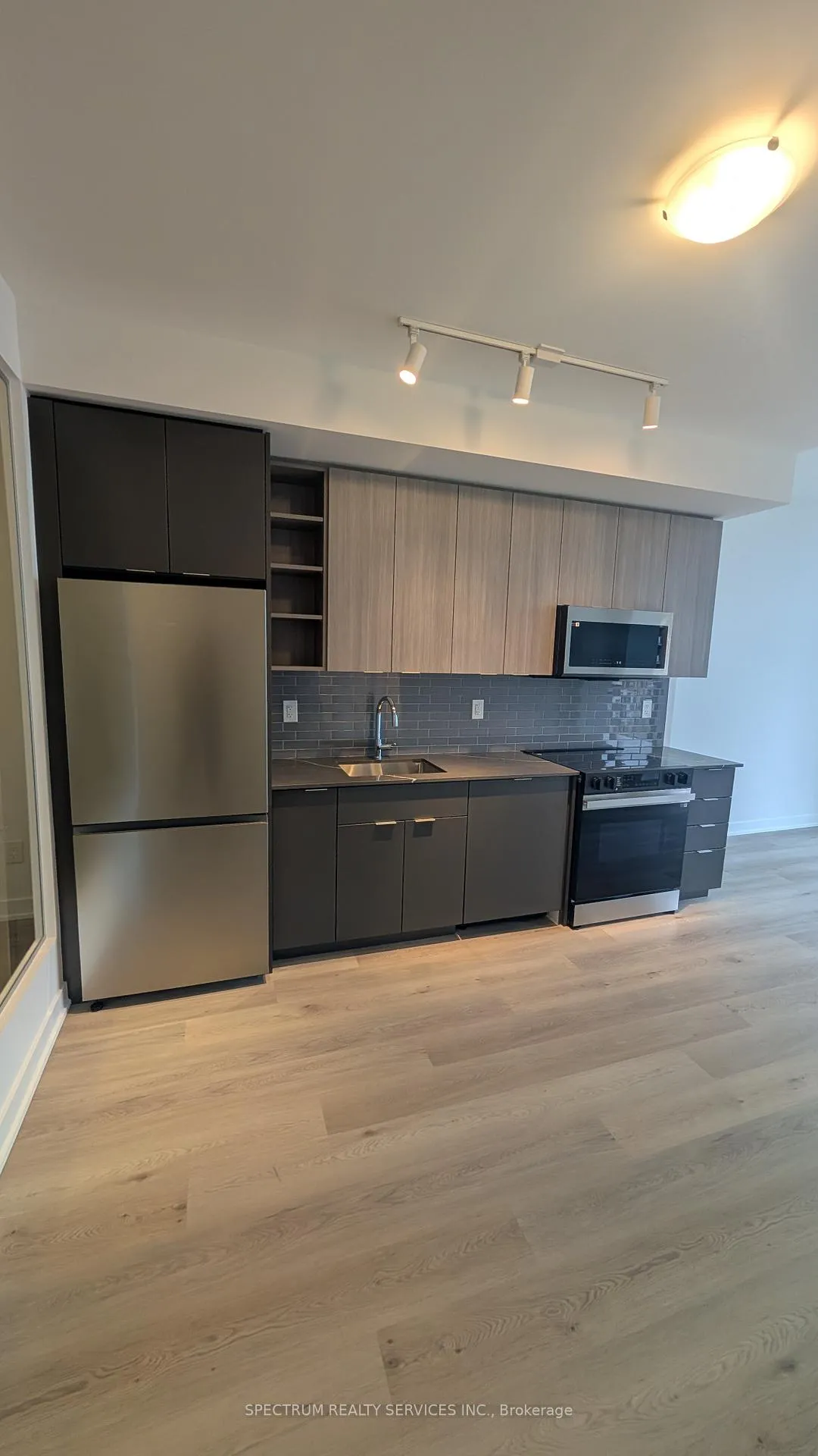 Photo 2 of Unit 407, 2075 Lakeshore Road, Burlington, Brant — HOMEH