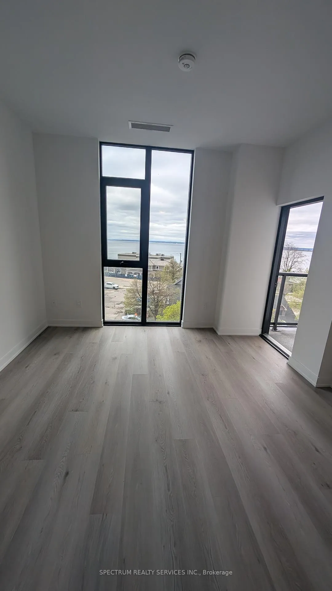 Photo 3 of Unit 407, 2075 Lakeshore Road, Burlington, Brant — HOMEH