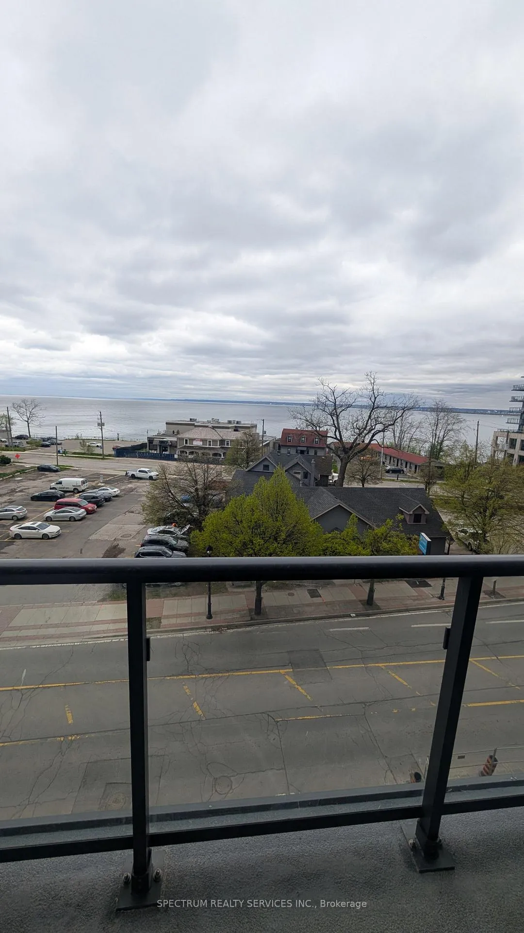 Photo 5 of Unit 407, 2075 Lakeshore Road, Burlington, Brant — HOMEH