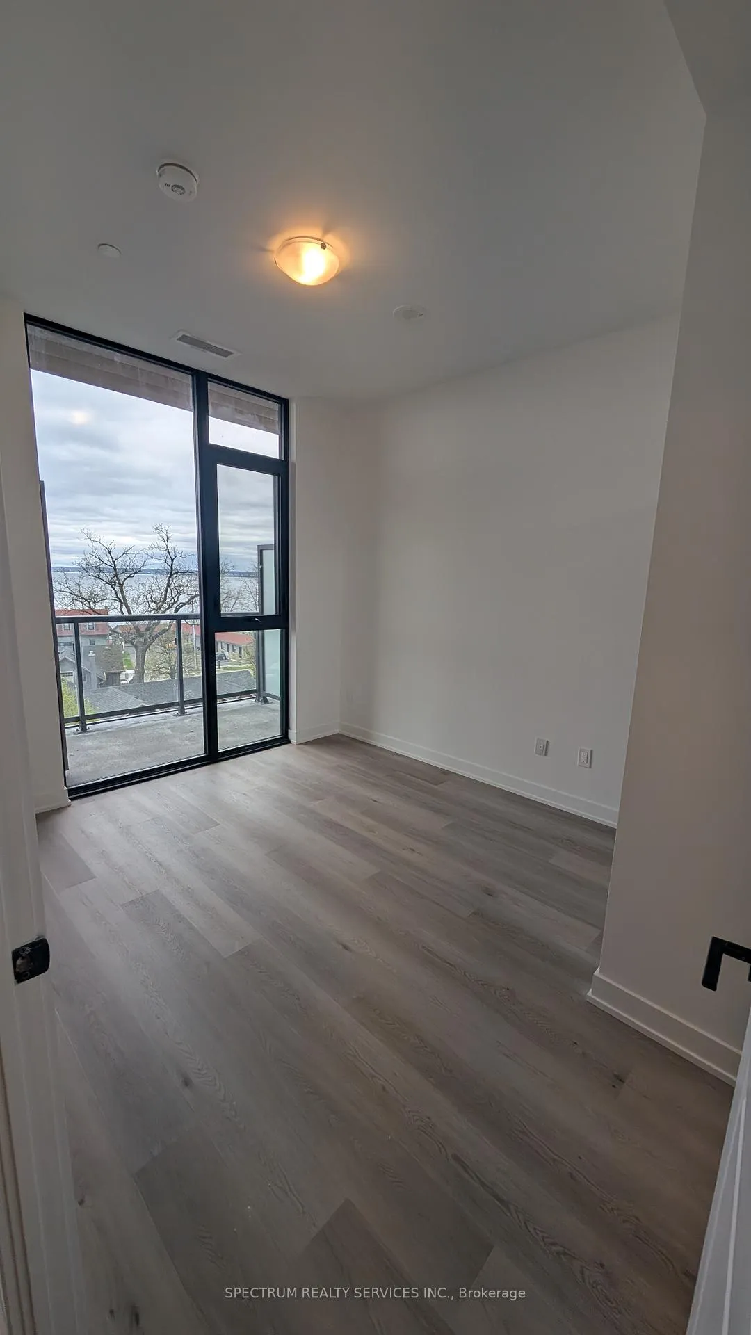 Photo 8 of Unit 407, 2075 Lakeshore Road, Burlington, Brant — HOMEH