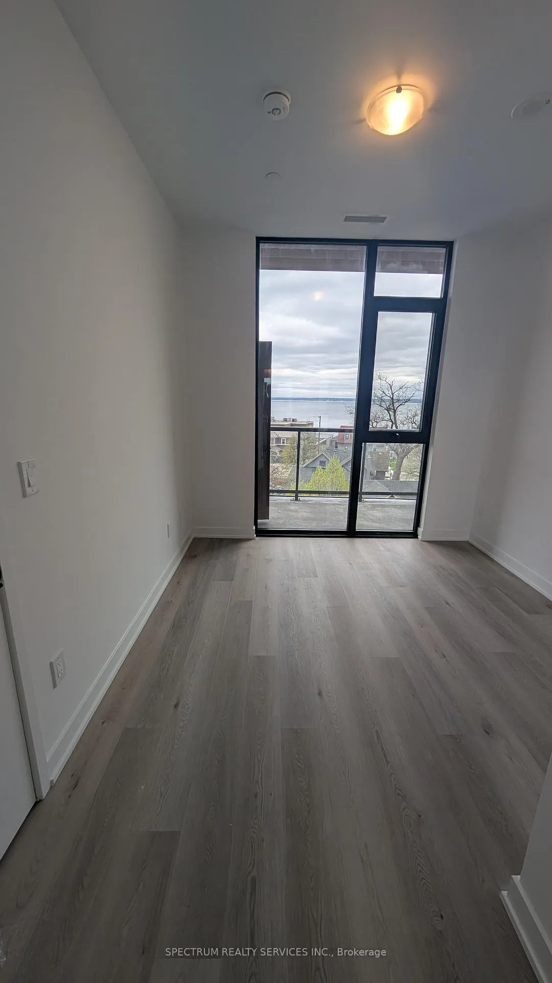Photo 11 of Unit 407, 2075 Lakeshore Road, Burlington, Brant — HOMEH