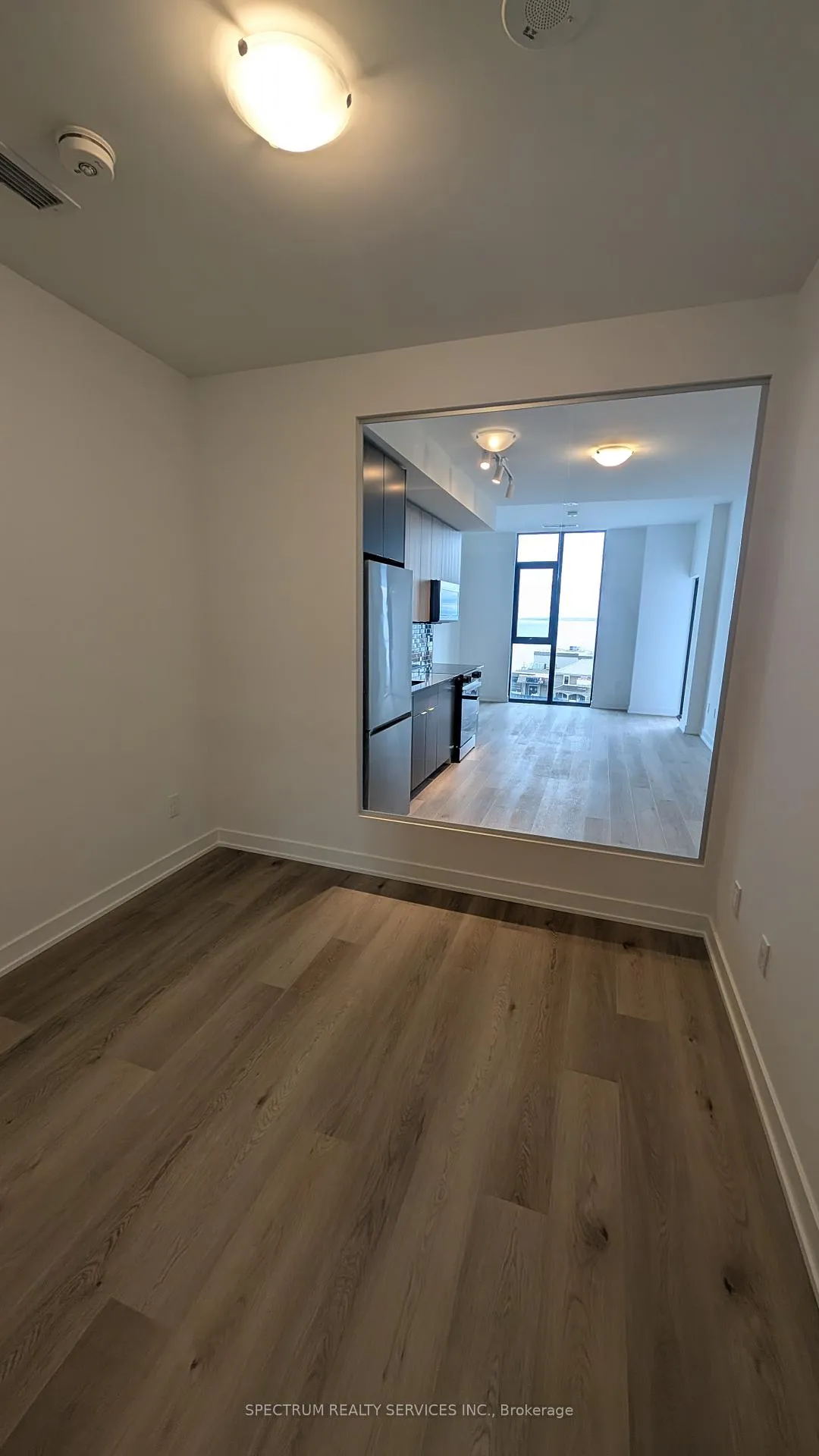 Photo 16 of Unit 407, 2075 Lakeshore Road, Burlington, Brant — HOMEH