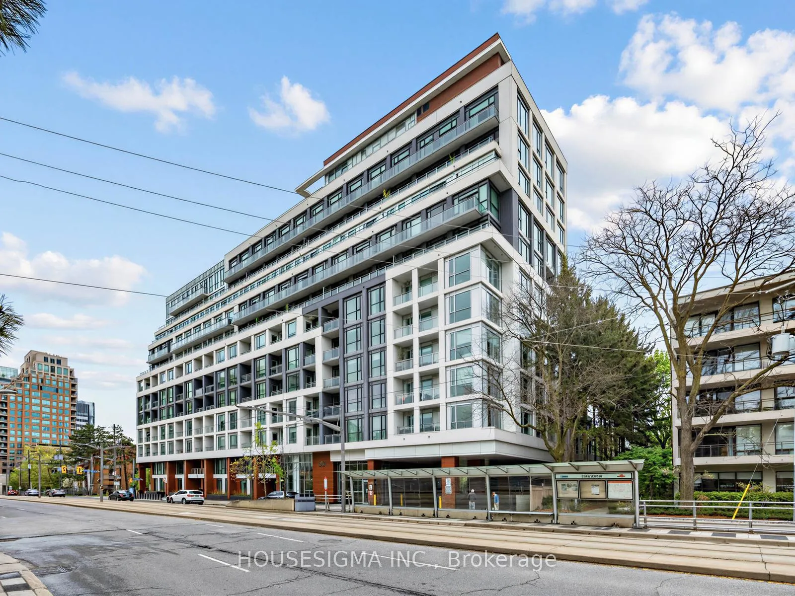 Front of Unit 306, 223 St.Clair Avenue